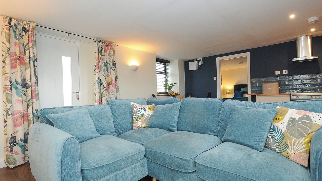 Photo of Livingroom in Helford Passage