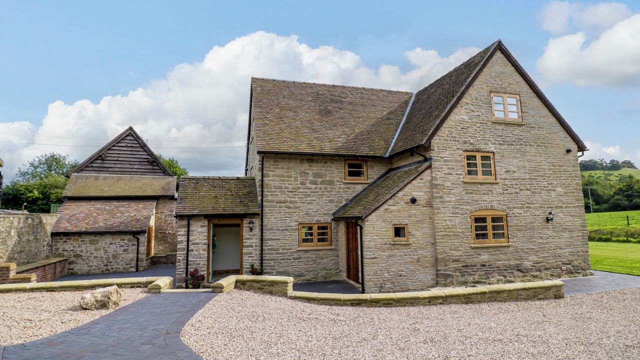 Photo of Outdoor in Wall-under-heywood