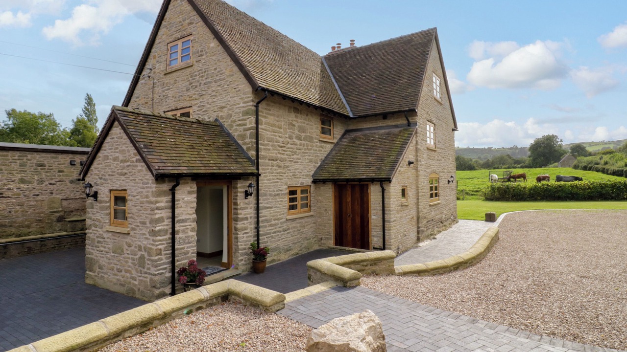 Photo of Outdoor in Wall-under-heywood