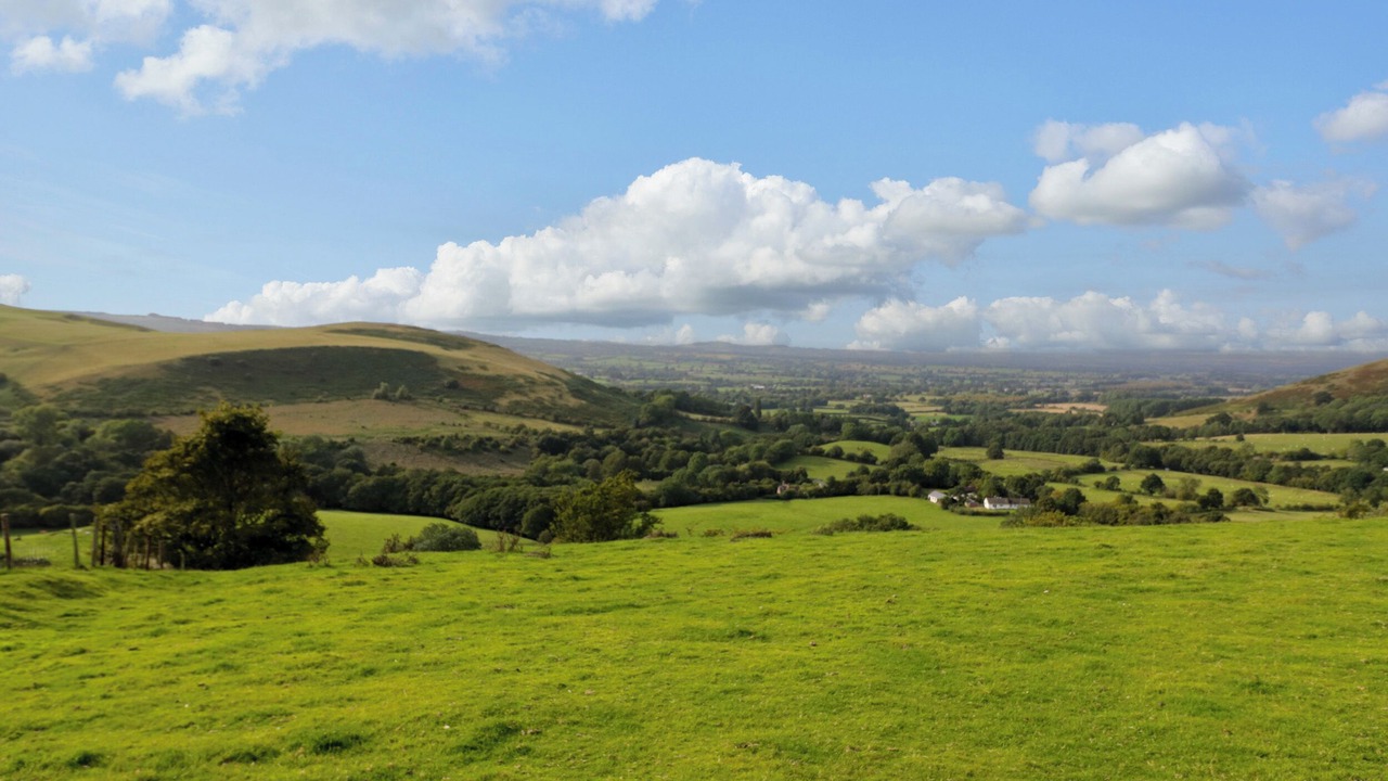 Photo of Others in Wall-under-heywood