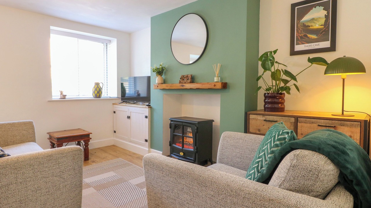 Photo of Livingroom in Cromford