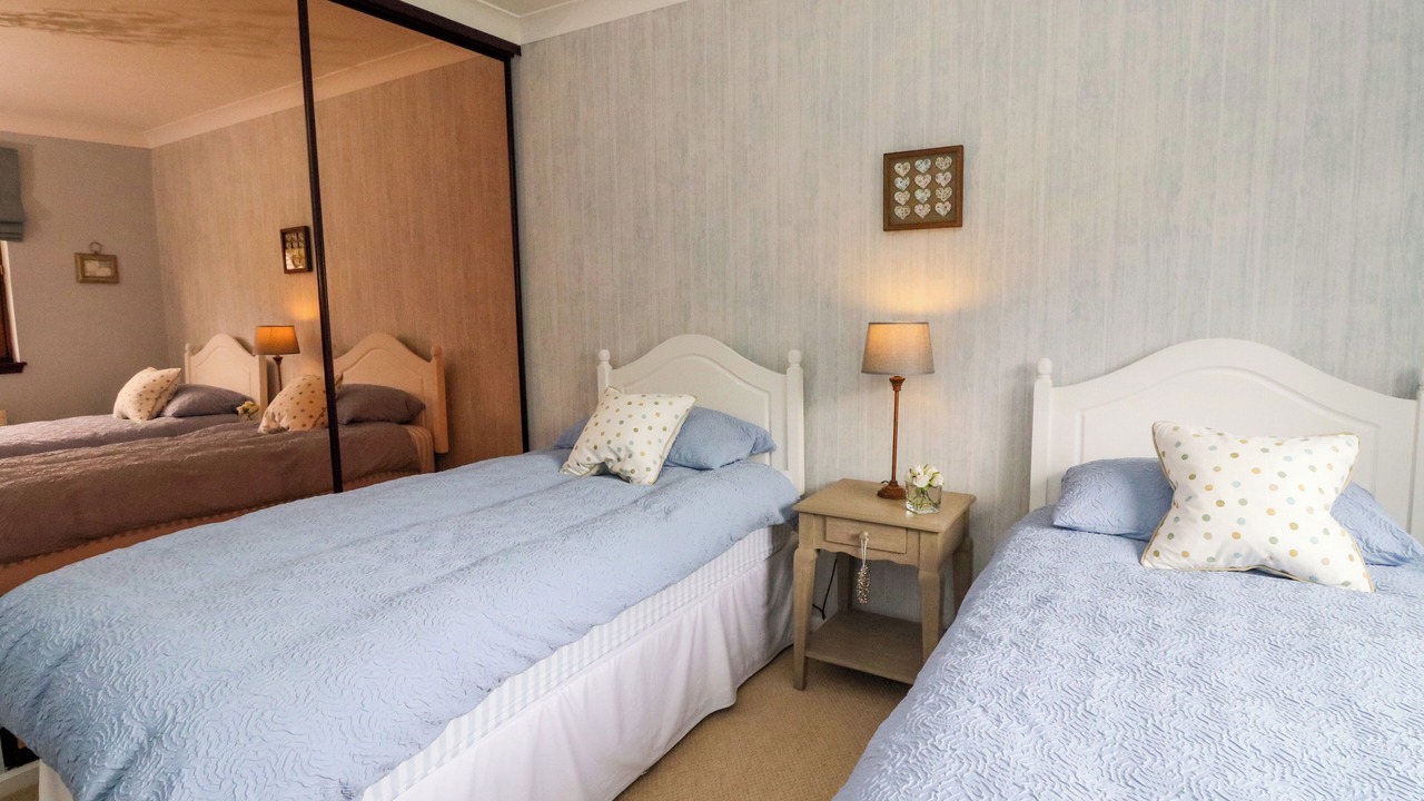 Photo of Others in Lanark