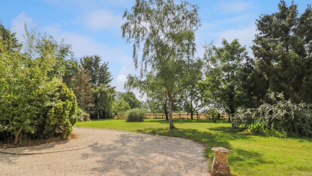 Photo of Outdoor in Witney