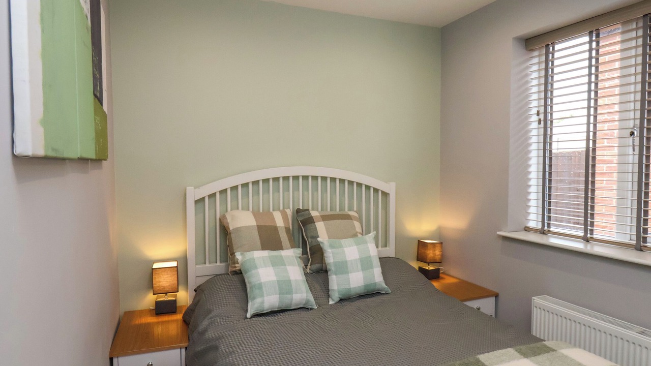 Photo of Others in Cayton Bay