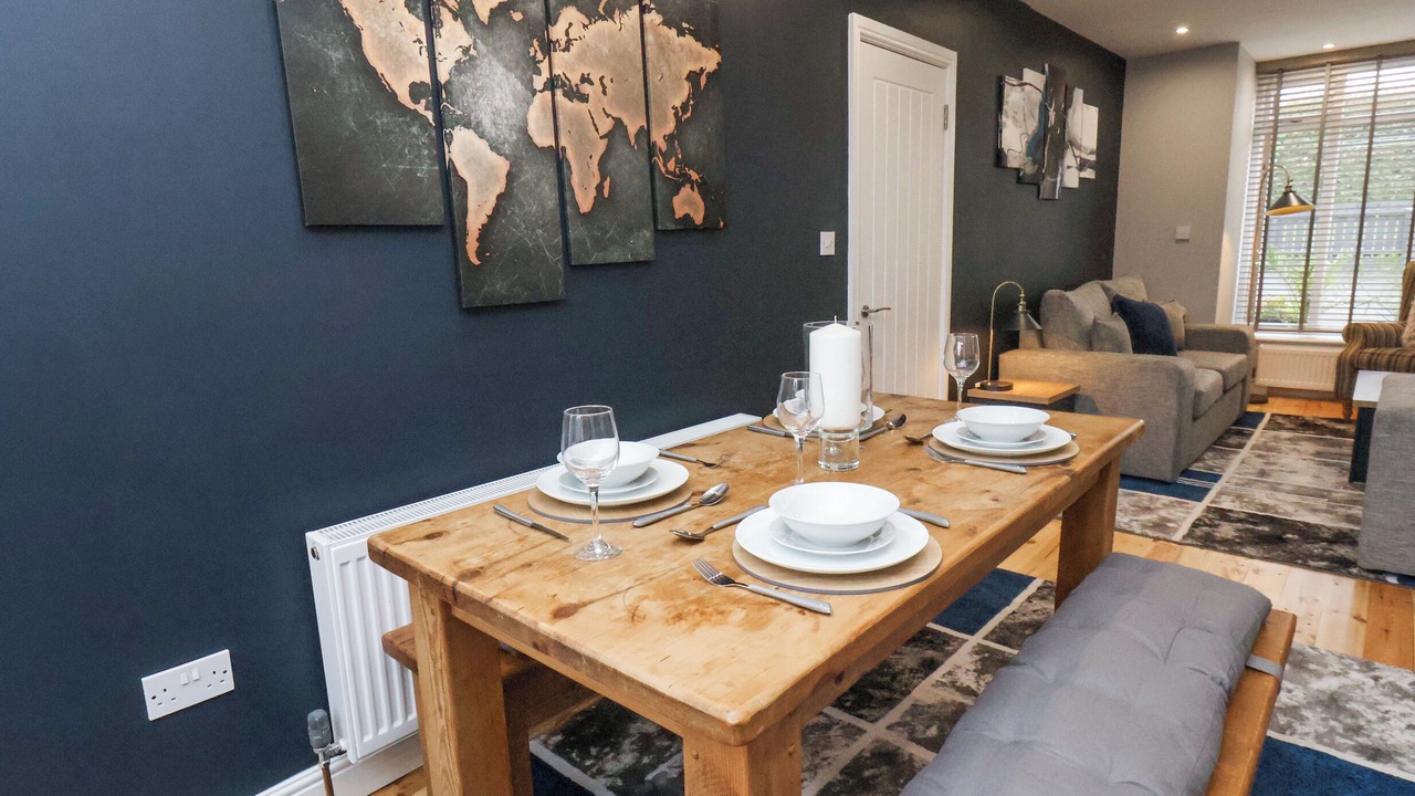 Photo of Others in Cayton Bay