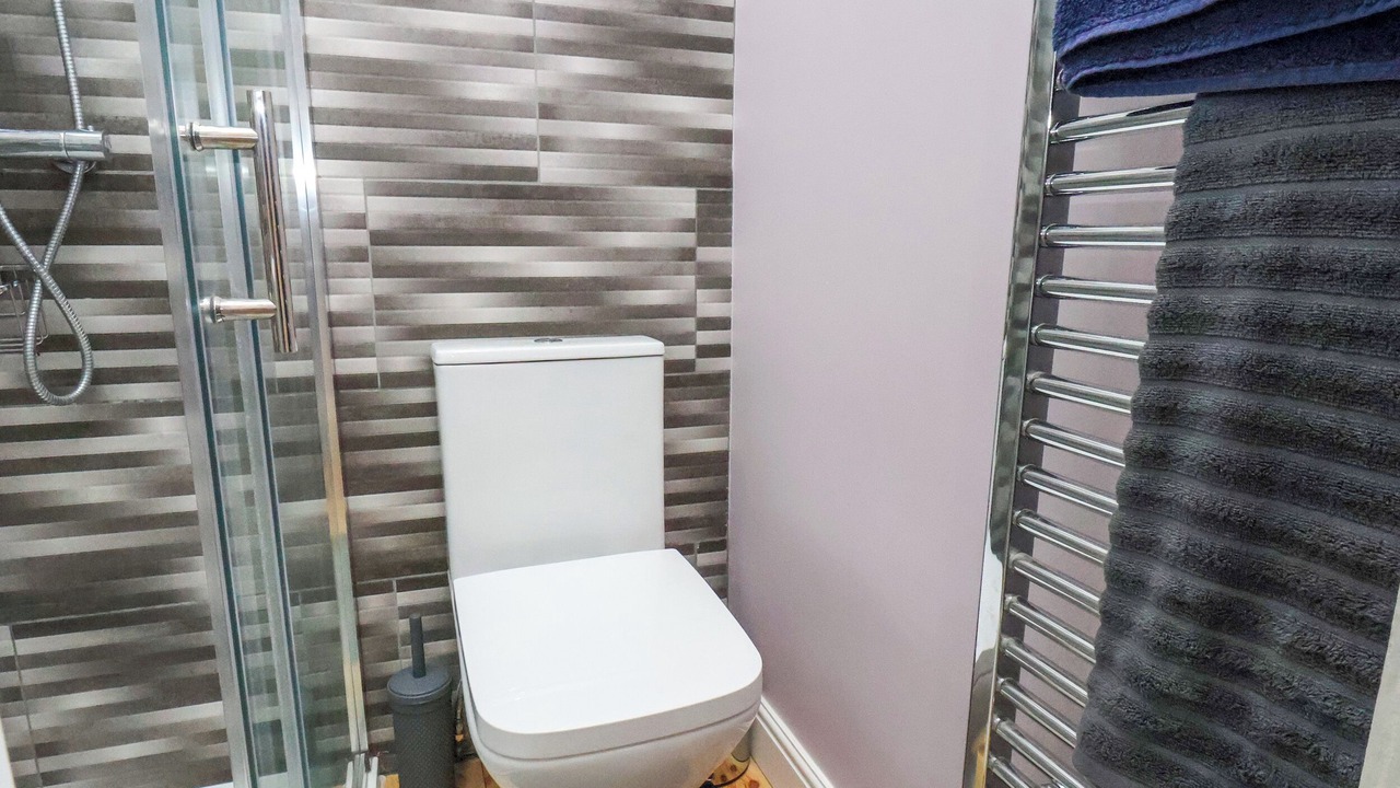 Photo of Others in Cayton Bay