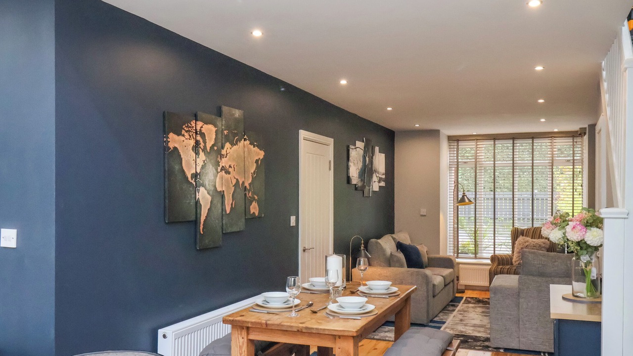 Photo of Others in Cayton Bay