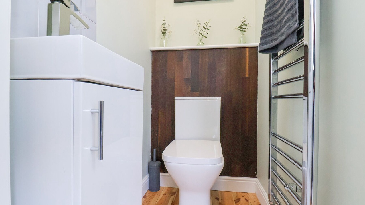 Photo of Bathroom in Cayton Bay