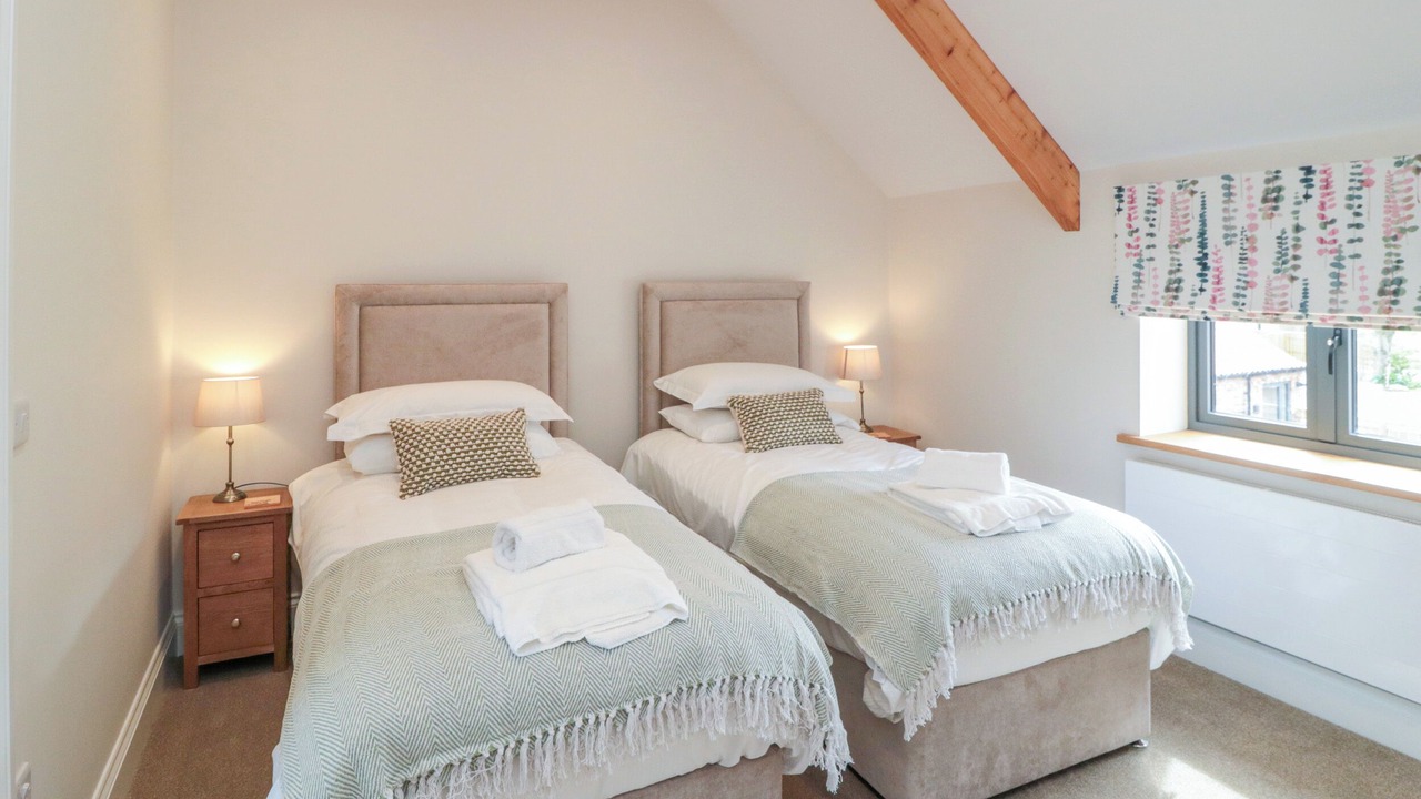 Photo of Others in Holme