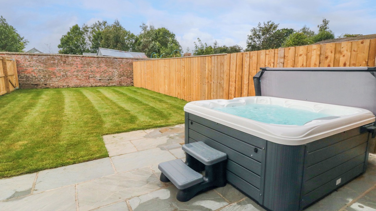 Photo of Outdoor in Holme