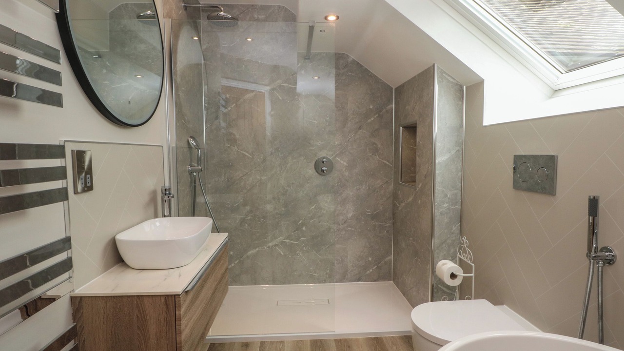 Photo of Others in Endon