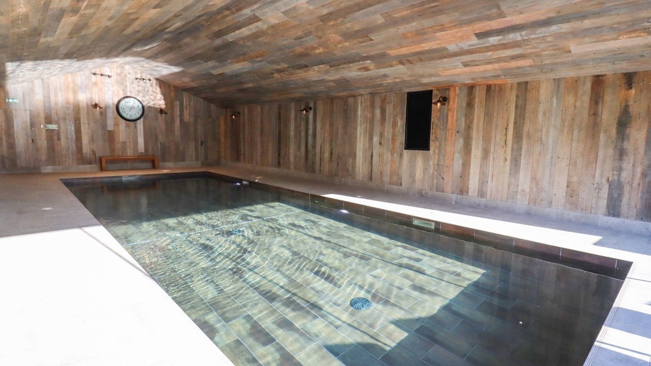 Photo of Others in Moreton