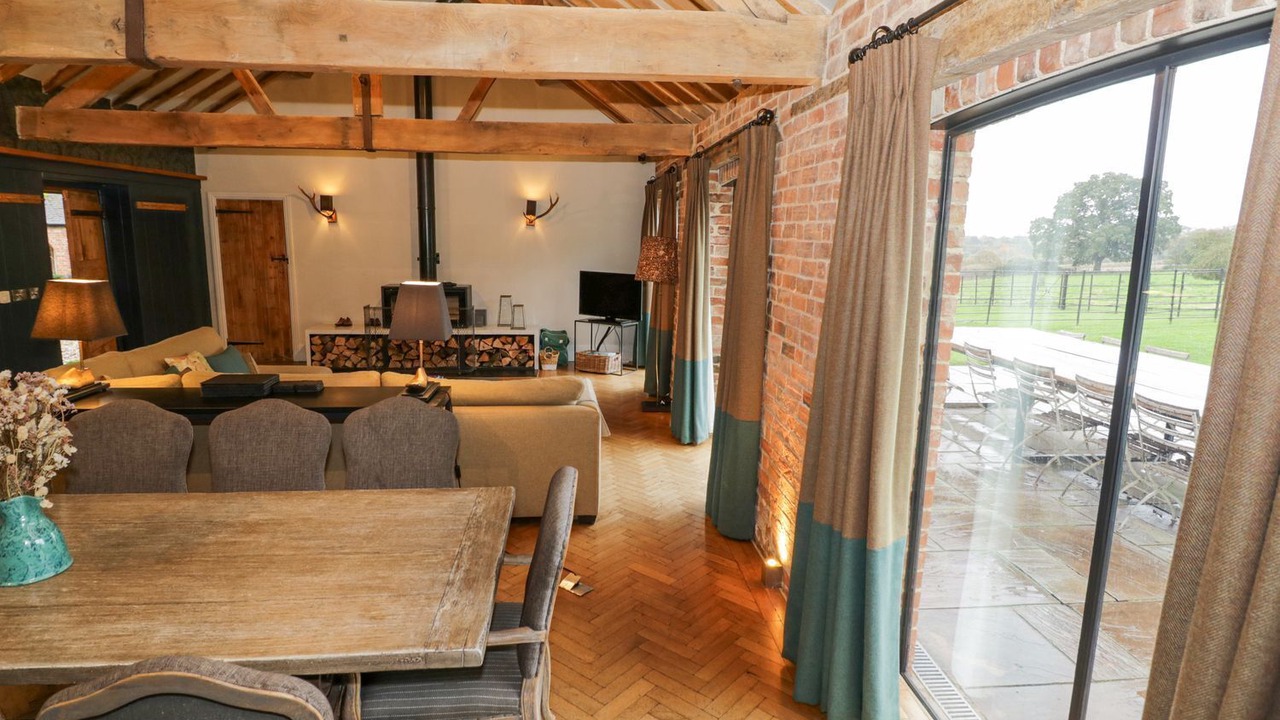 Photo of Others in Moreton