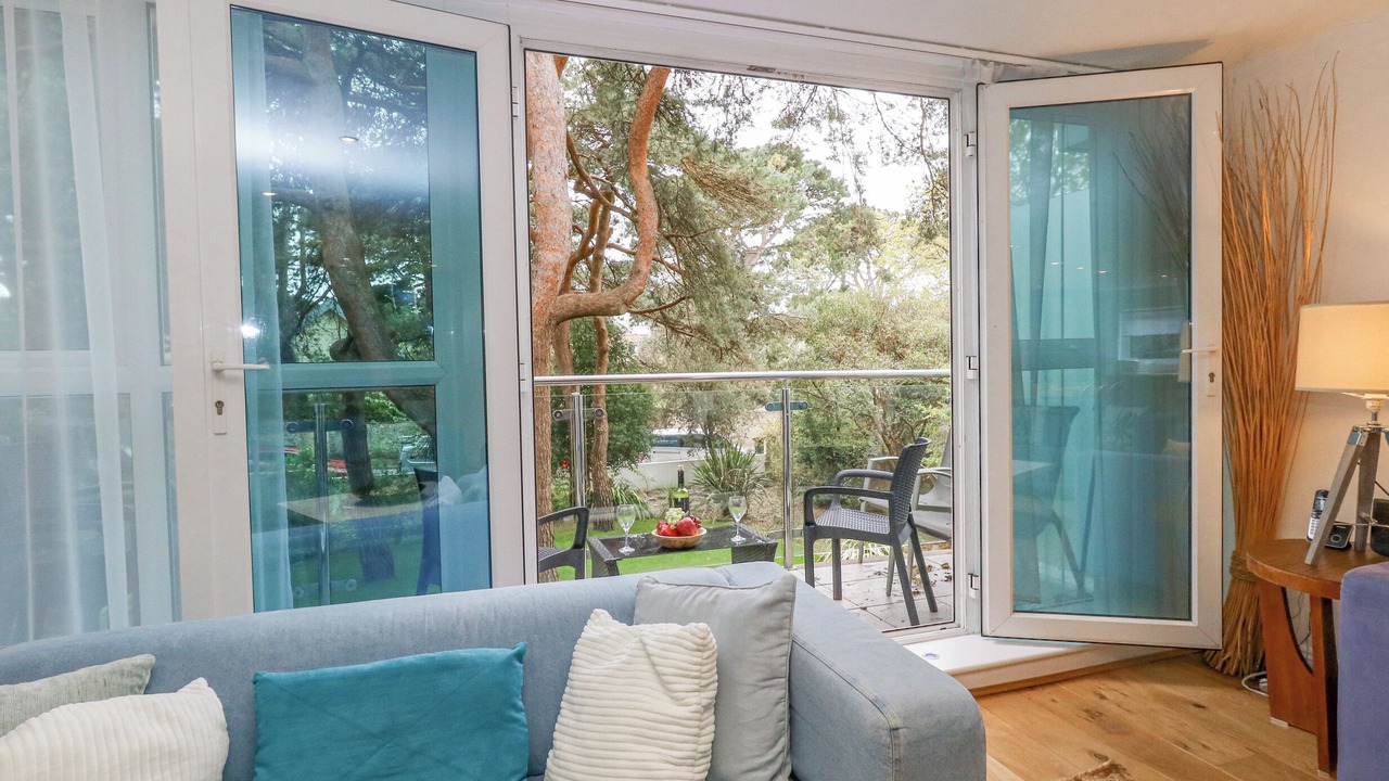 Photo of Livingroom in Sandbanks