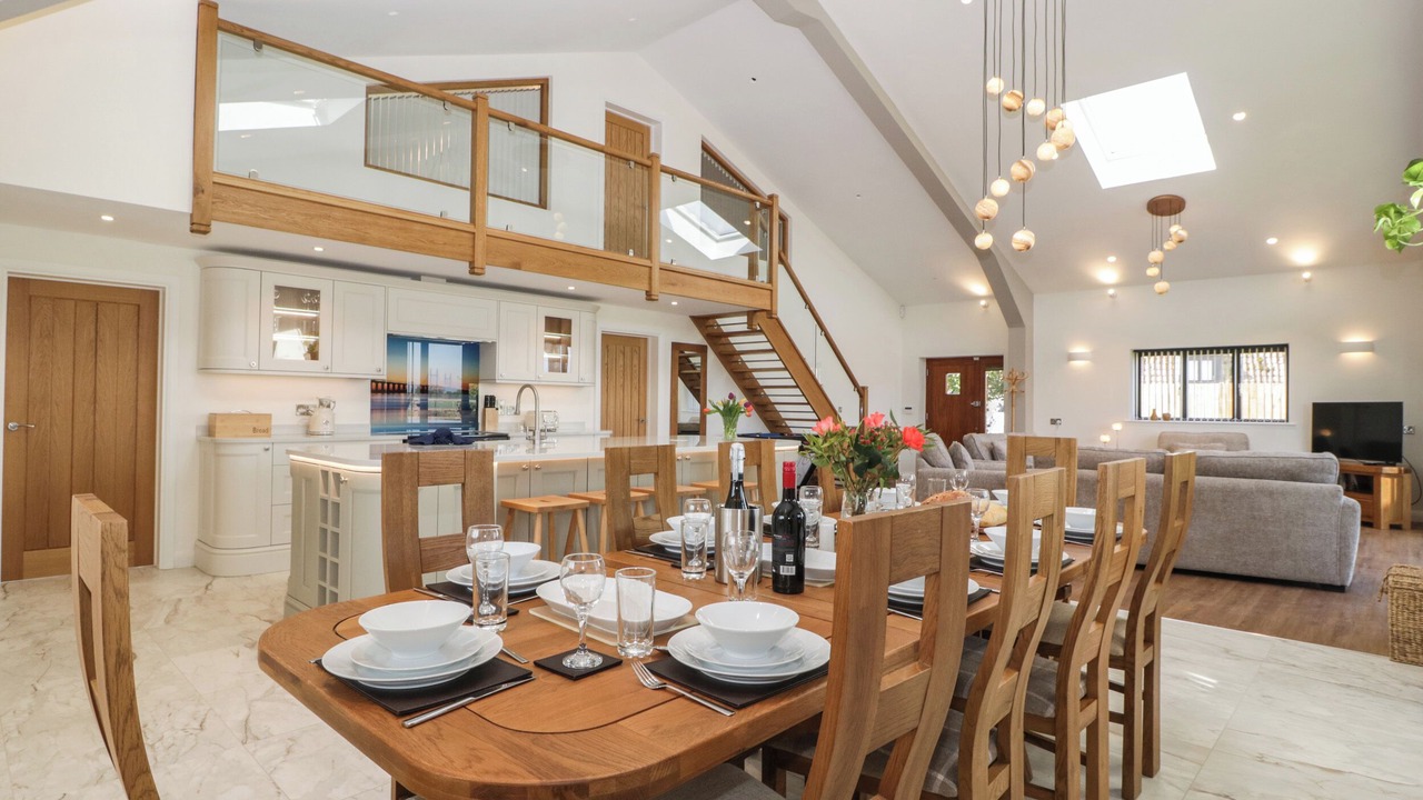 Photo of Others in Pilning