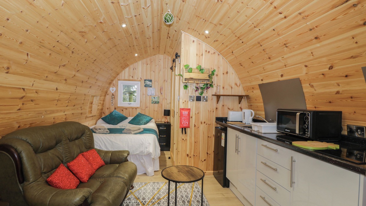 Photo of Others in Bushton