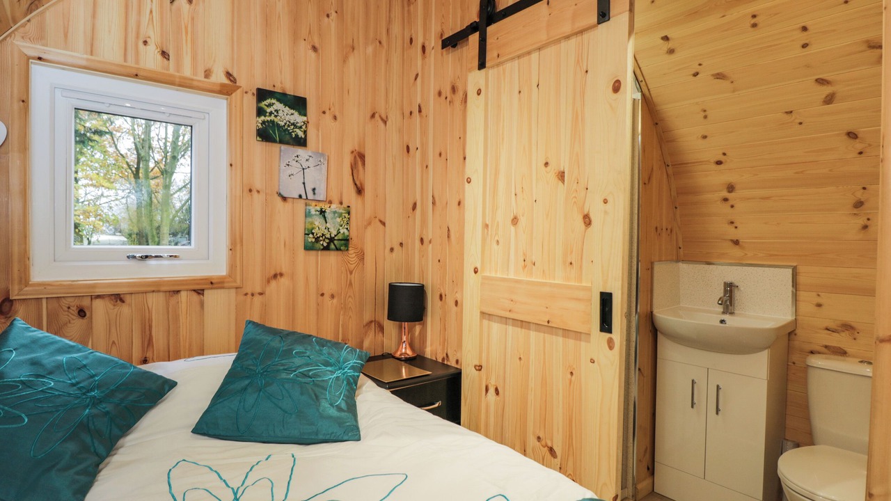 Photo of Others in Bushton