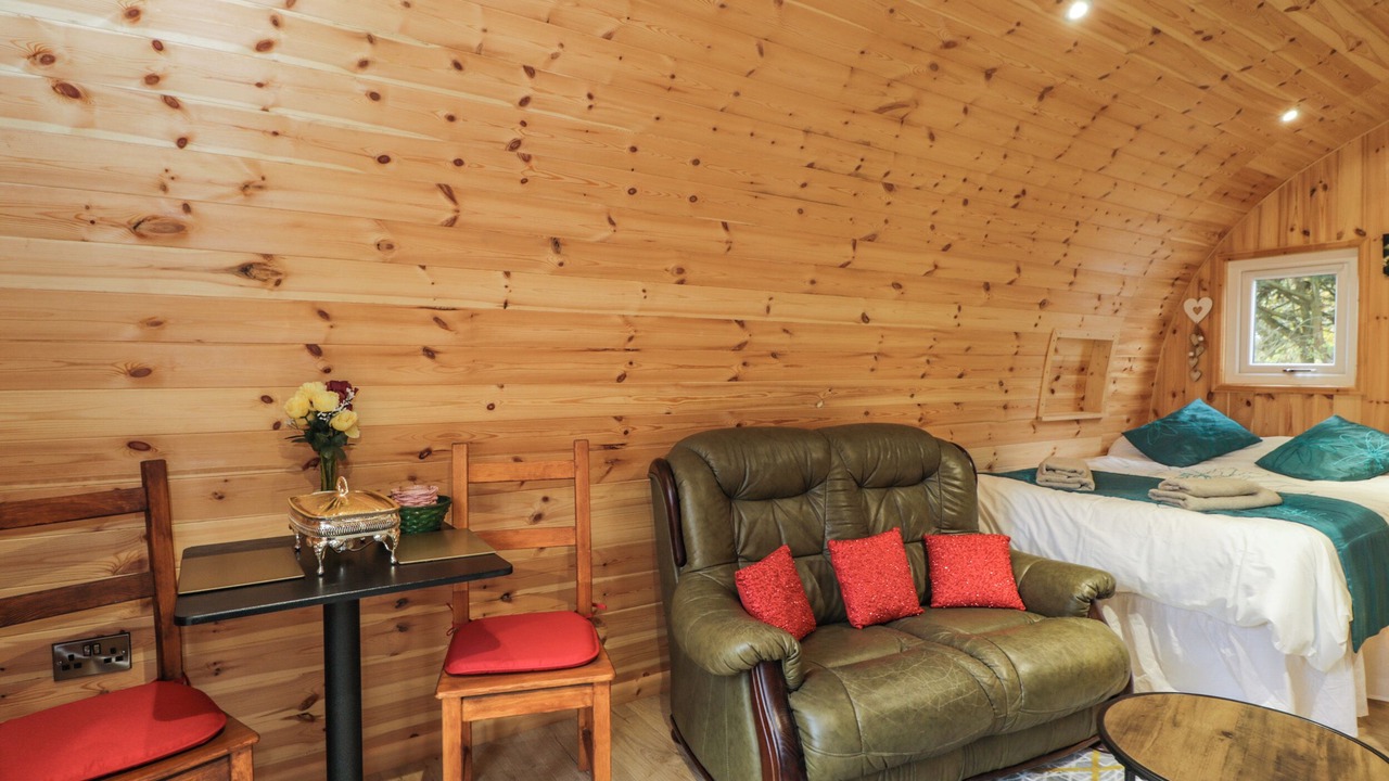 Photo of Others in Bushton