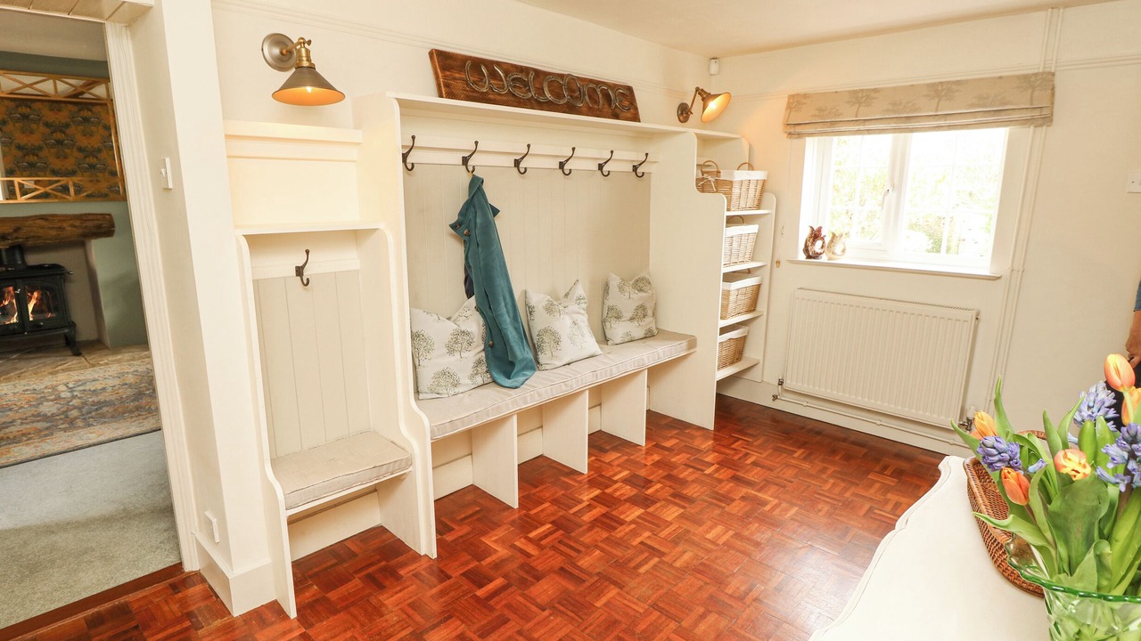 Photo of Others in Dunbridge