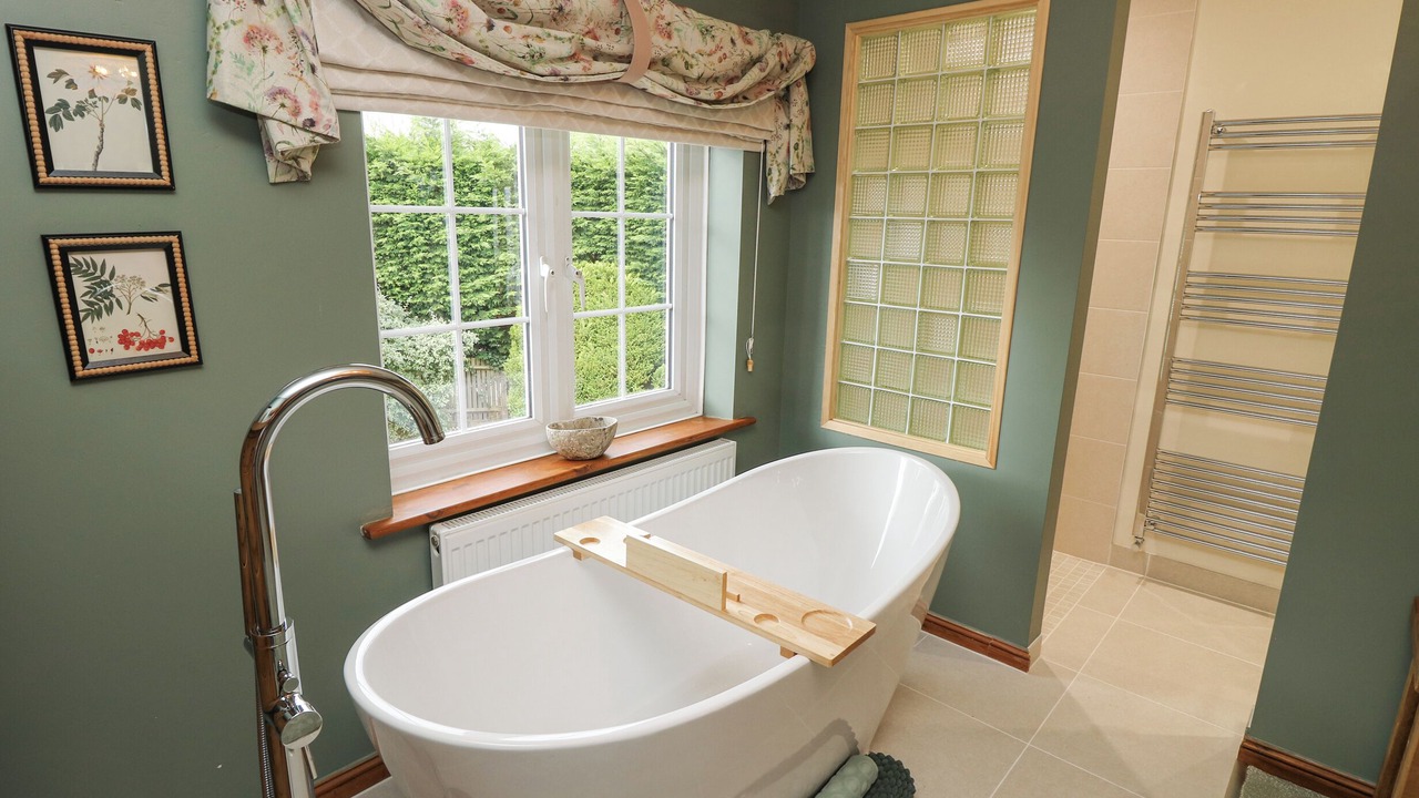 Photo of Others in Dunbridge