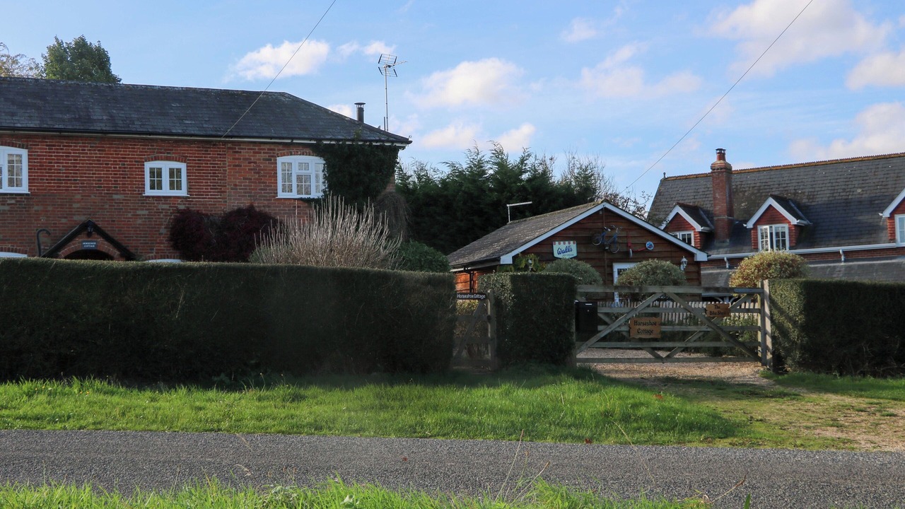 Photo of Outdoor in Dunbridge