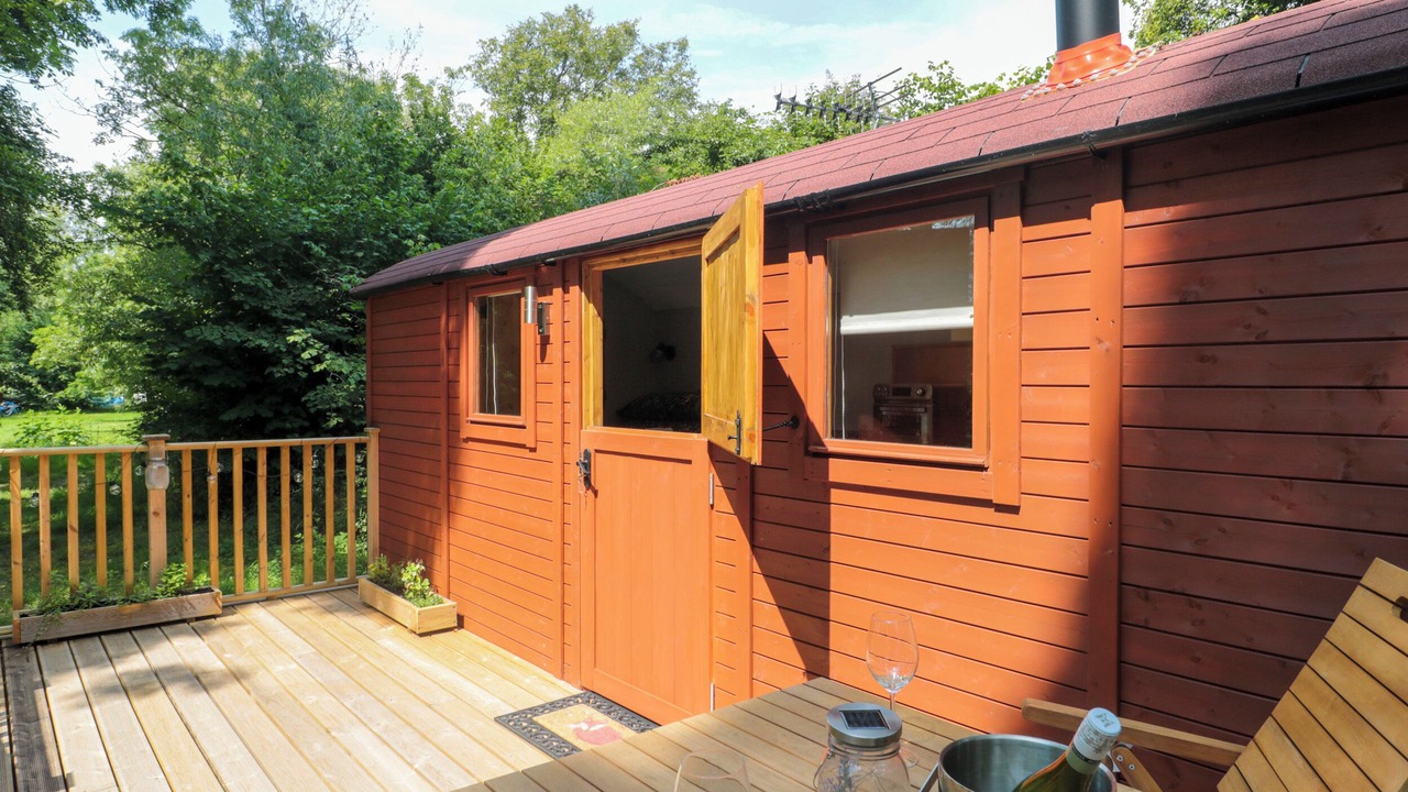 Photo of Patio Balcony in Shepperdine