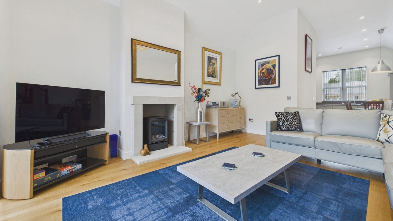 Photo of Livingroom in Tansley