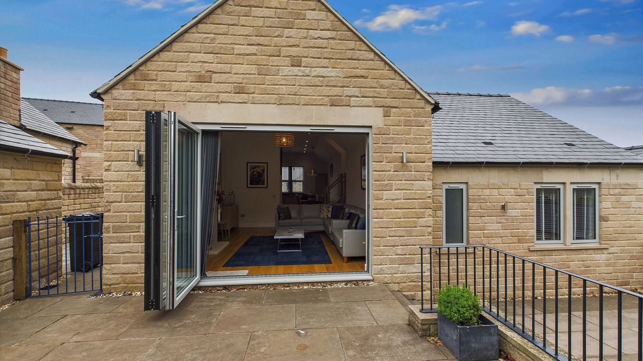 Photo of Outdoor in Tansley