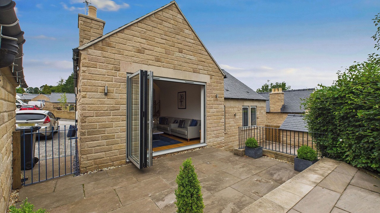 Photo of Outdoor in Tansley