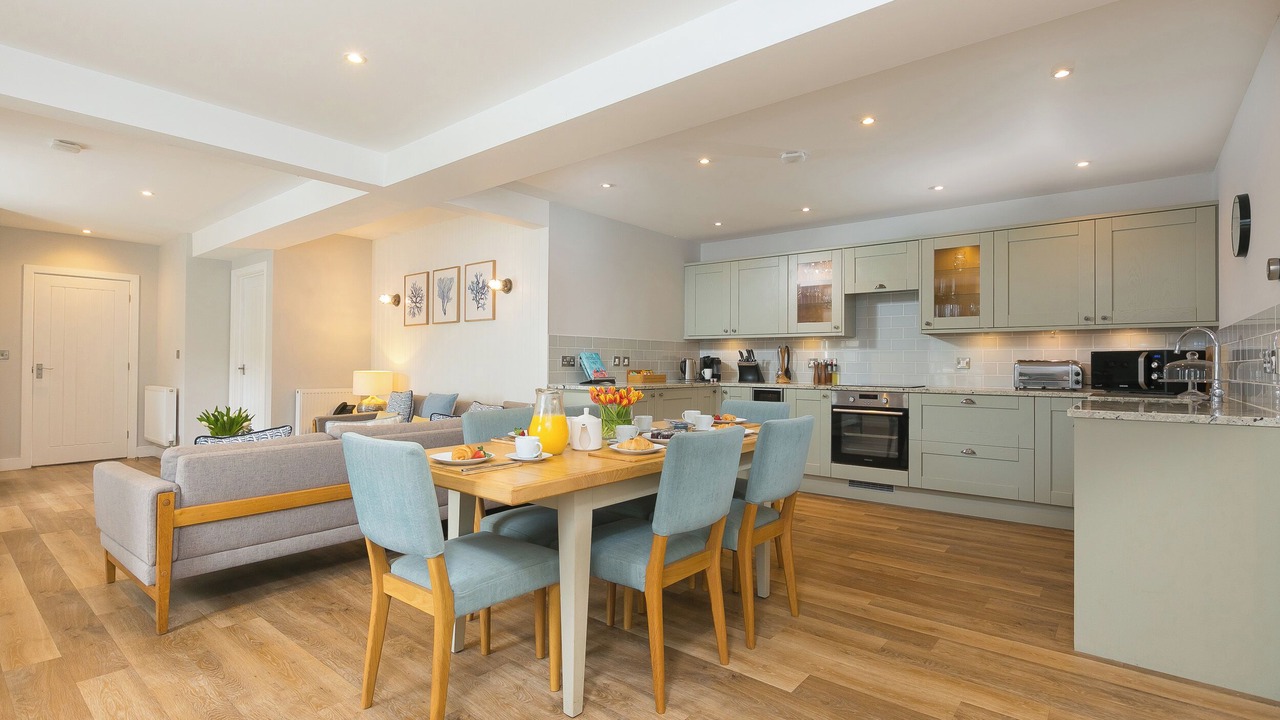 Photo of Others in Mullion