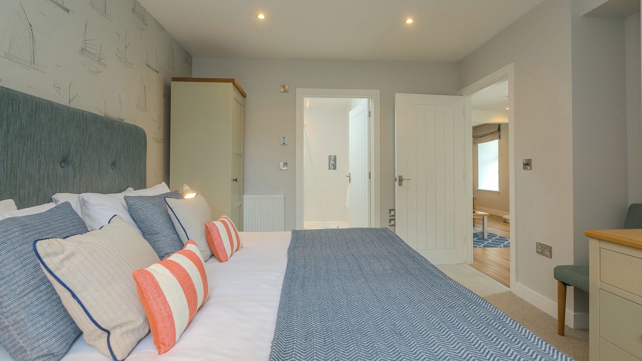 Photo of Others in Mullion