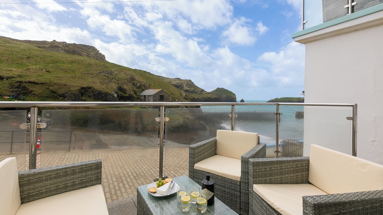 Photo of Outdoor in Mullion