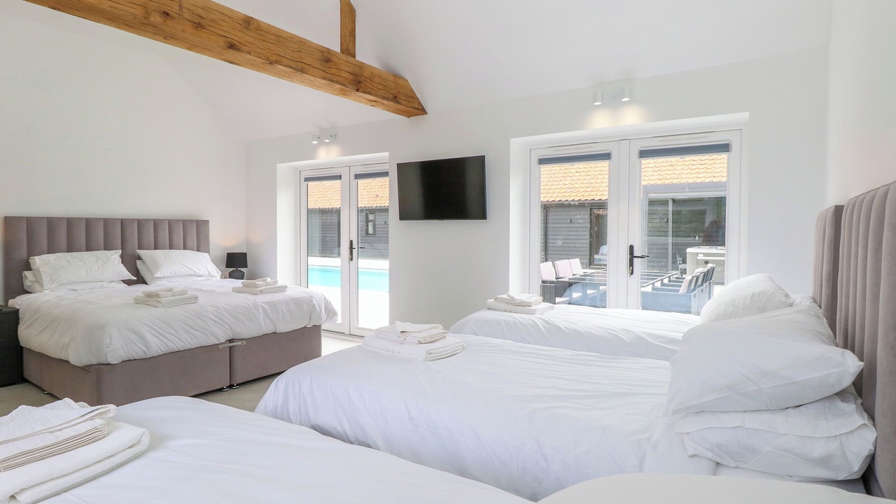 Photo of Others in Irstead