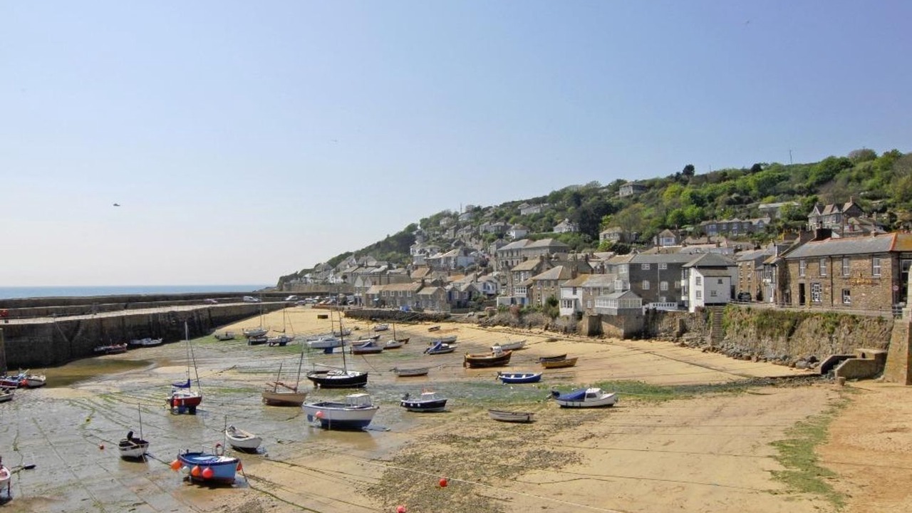 Photo of Others in Mousehole