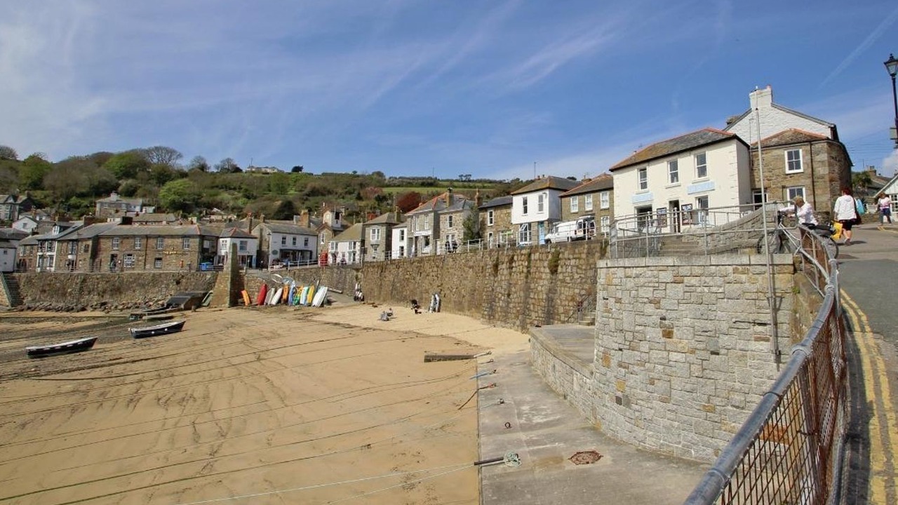 Photo of Others in Mousehole