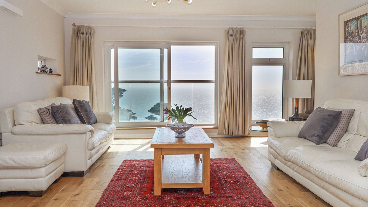 Photo of Livingroom in Downderry