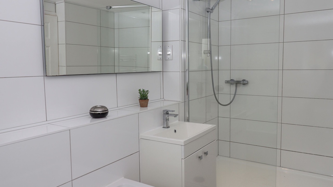 Photo of Others in Downderry