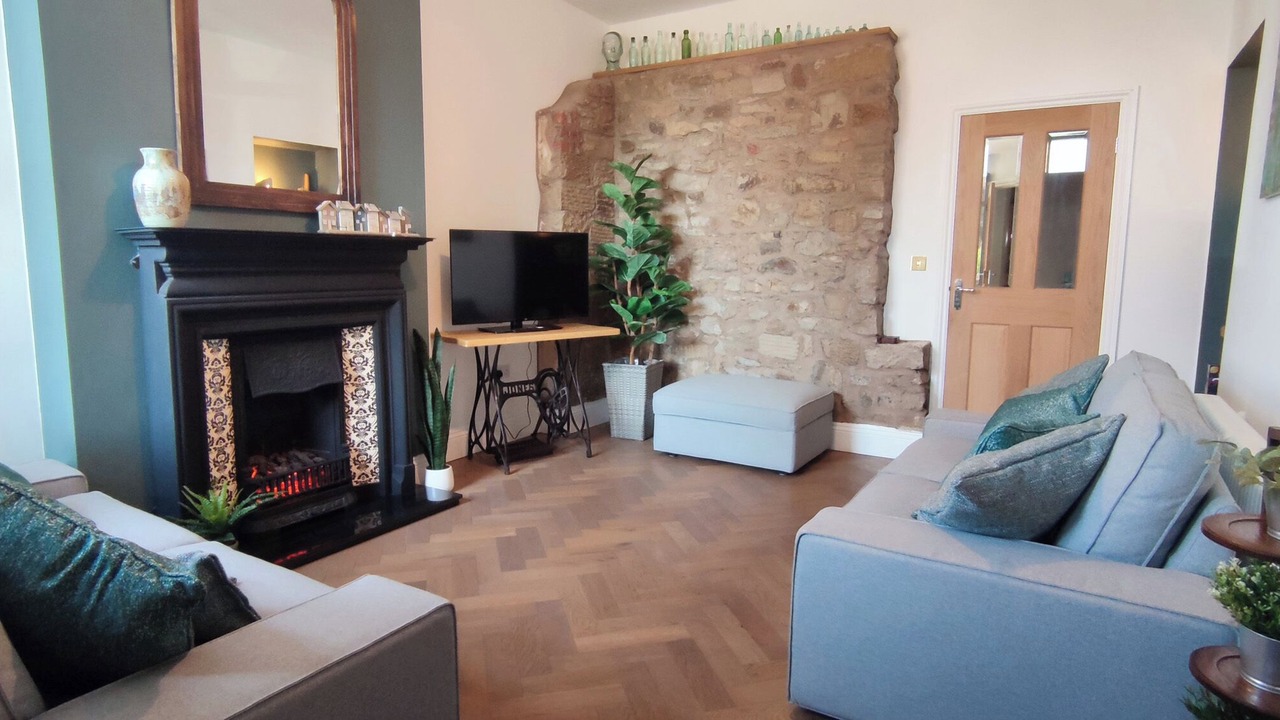 Photo of Livingroom in Mosborough