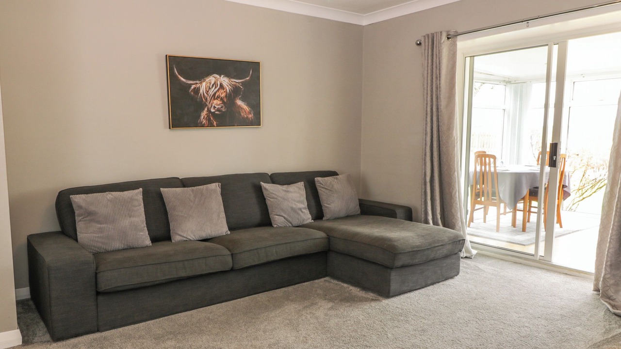 Photo of Livingroom in Mauchline