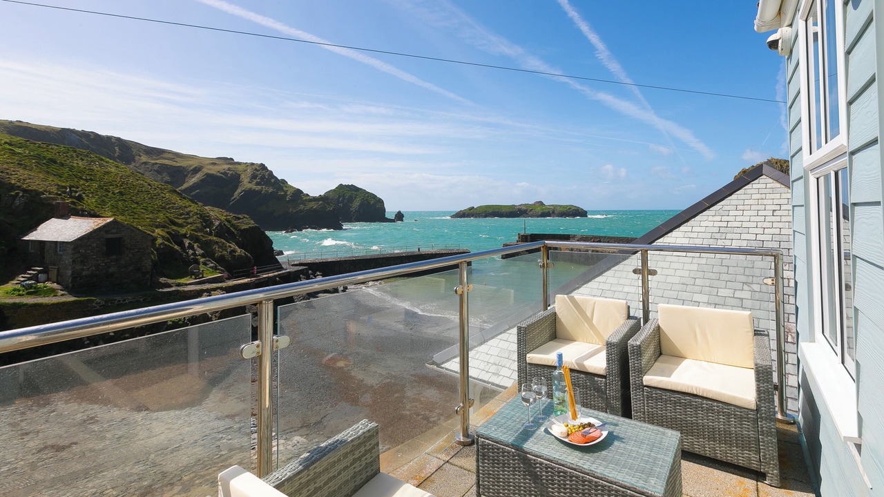 Photo of Patio Balcony in Mullion