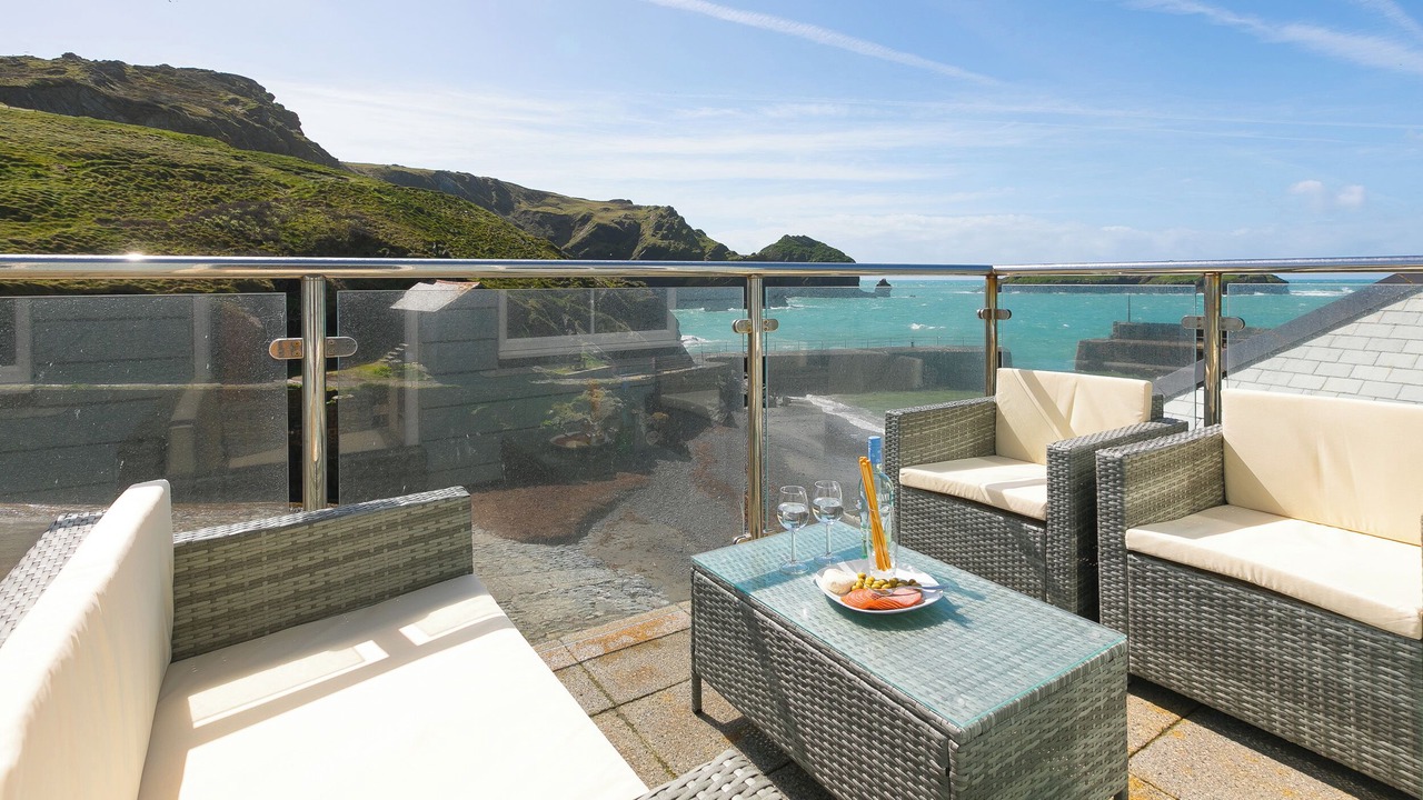 Photo of Patio Balcony in Mullion
