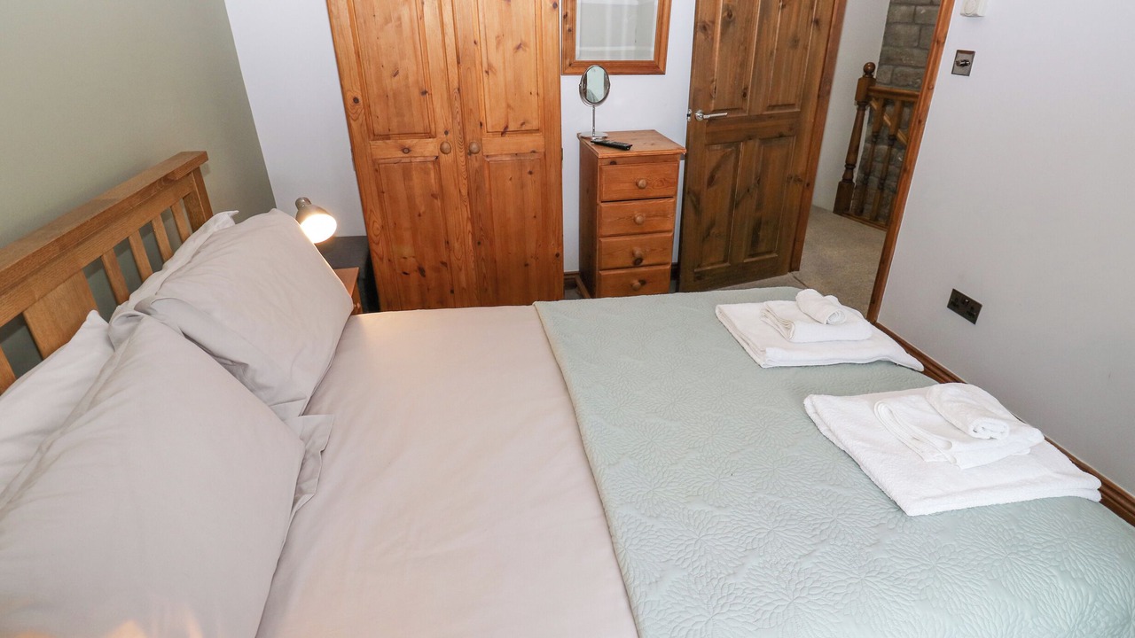 Photo of Others in Honley