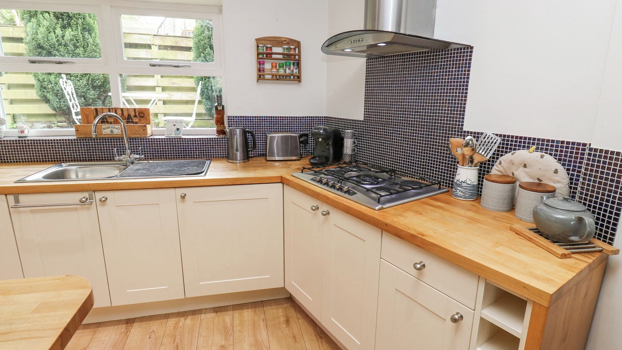 Photo of Others in Honley