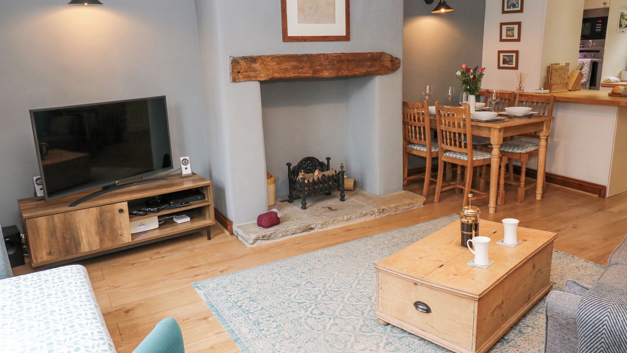 Photo of Livingroom in Honley