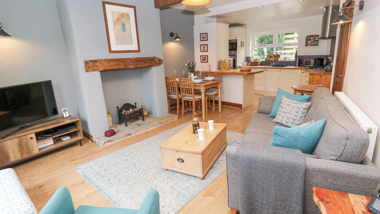 Photo of Livingroom in Honley