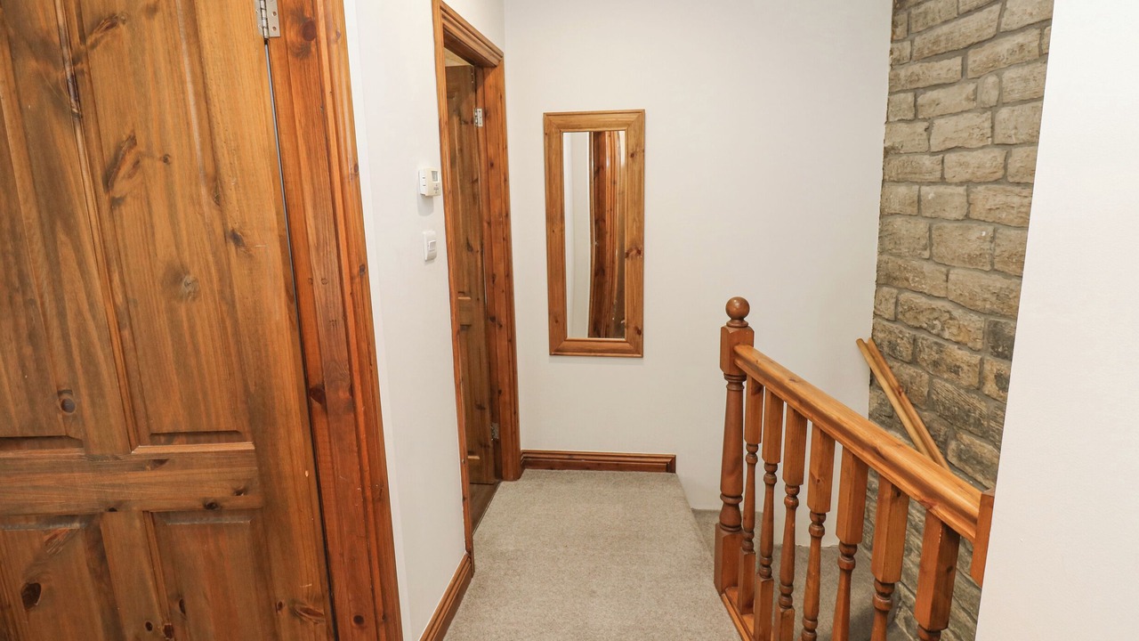 Photo of Others in Honley