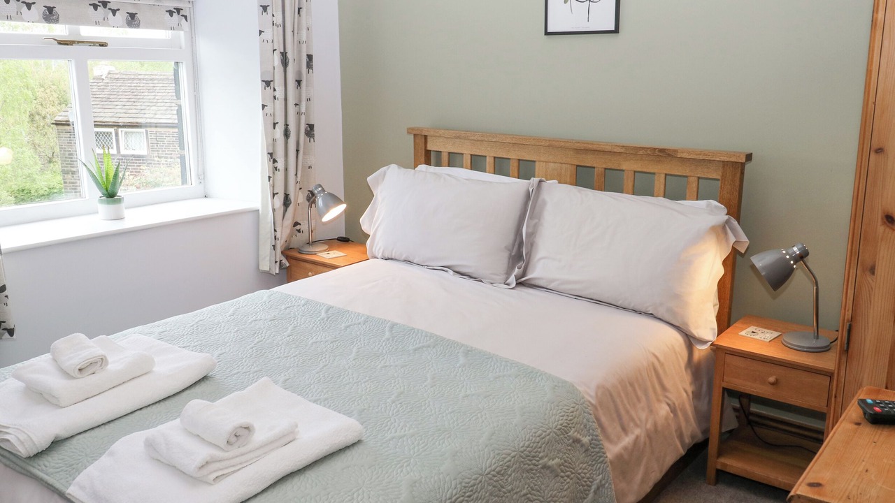 Photo of Others in Honley