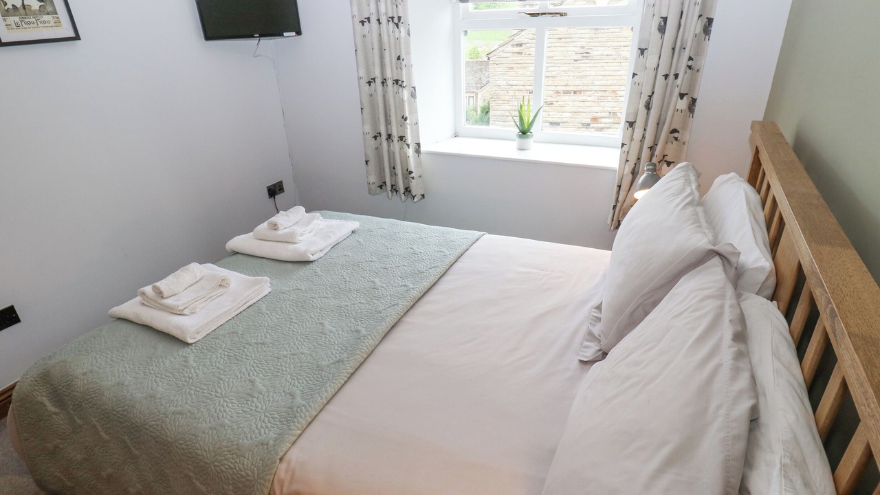 Photo of Others in Honley