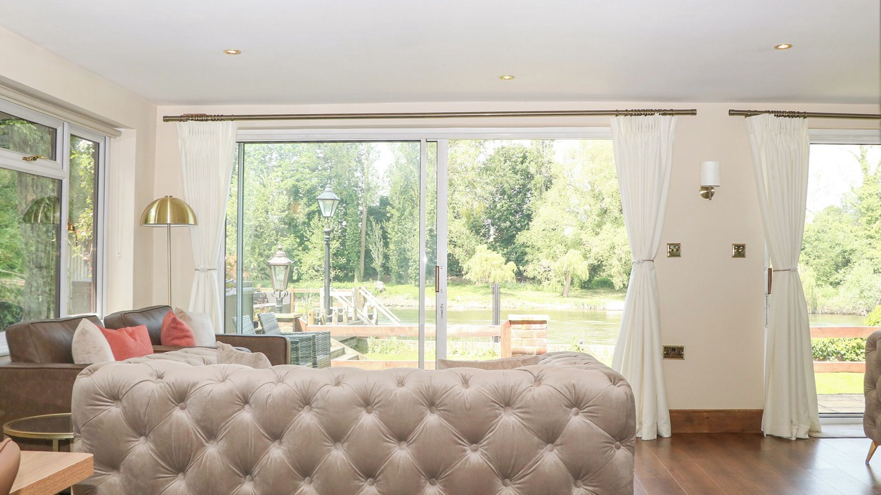 Photo of Livingroom in Wraysbury