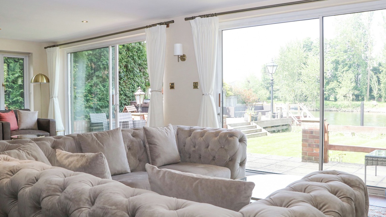 Photo of Livingroom in Wraysbury